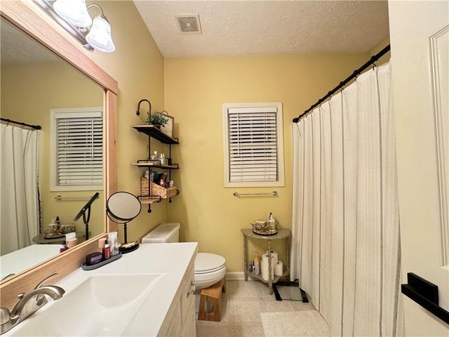 802 Hampton Way, Canton, GA 30115