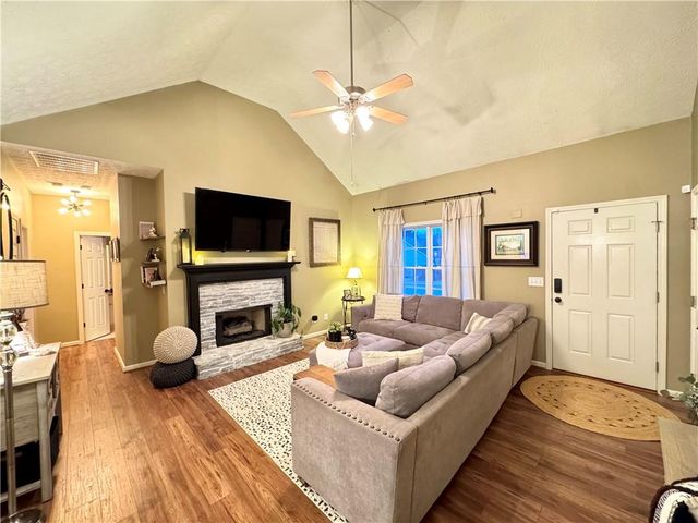 802 Hampton Way, Canton, GA 30115