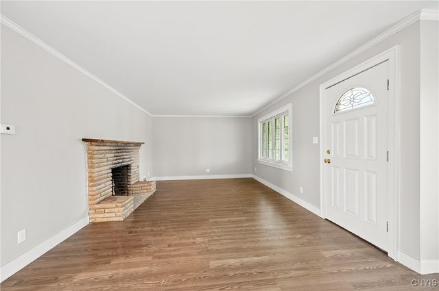 5082 Bay View Road, Hamburg, NY 14075