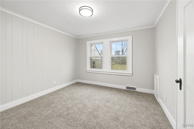 5082 Bay View Road, Hamburg, NY 14075