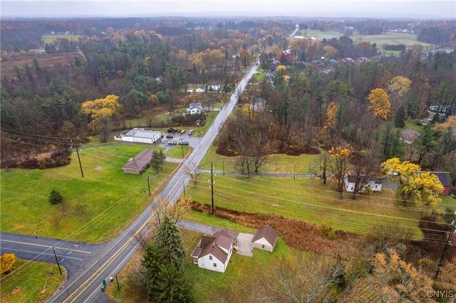 5082 Bay View Road, Hamburg, NY 14075