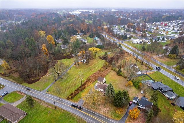 5082 Bay View Road, Hamburg, NY 14075