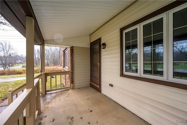 5082 Bay View Road, Hamburg, NY 14075