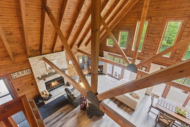106 Orchard Drive, Denver, IA 50622