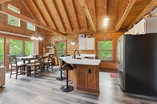 106 Orchard Drive, Denver, IA 50622