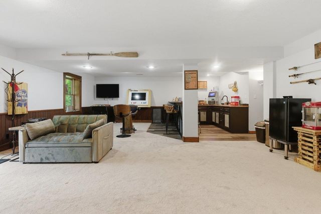 106 Orchard Drive, Denver, IA 50622