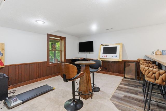 106 Orchard Drive, Denver, IA 50622
