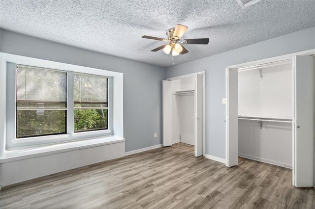 1221 W Hopkins ST 11, San Marcos, TX 78666