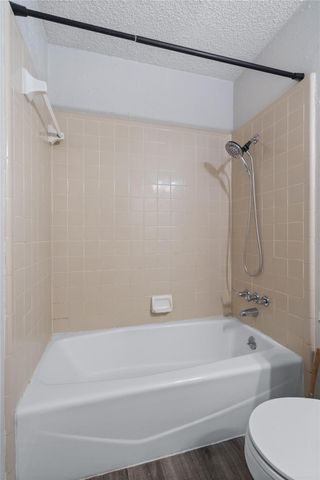 1221 W Hopkins ST 11, San Marcos, TX 78666