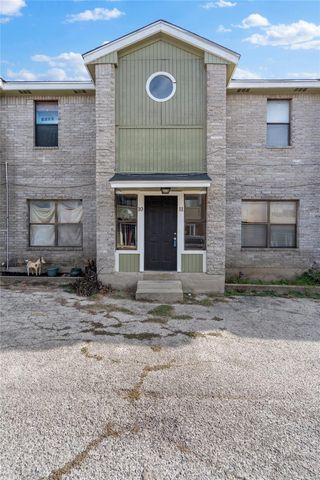 1221 W Hopkins ST 11, San Marcos, TX 78666