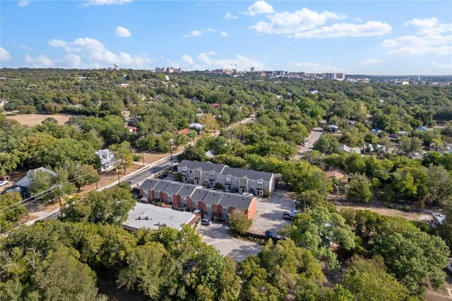 1221 W Hopkins ST 11, San Marcos, TX 78666