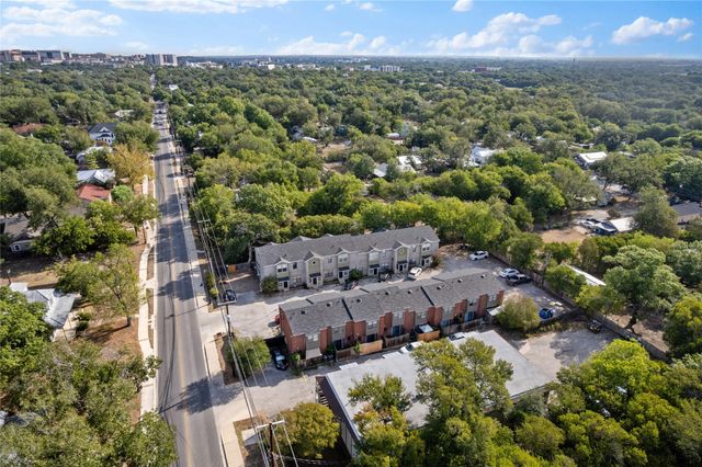 1221 W Hopkins ST 11, San Marcos, TX 78666