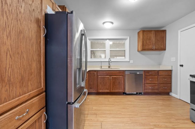 19 Gino Dr, Clarksville, TN 37042