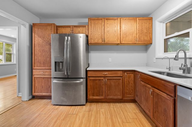 19 Gino Dr, Clarksville, TN 37042