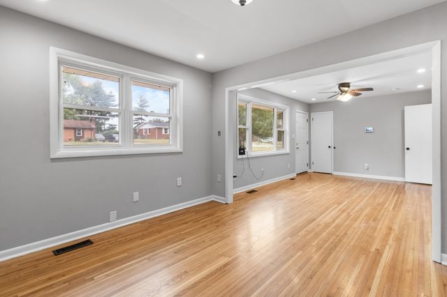 19 Gino Dr, Clarksville, TN 37042