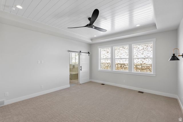 656 E MOUNTAIN RD, North Ogden, UT 84414