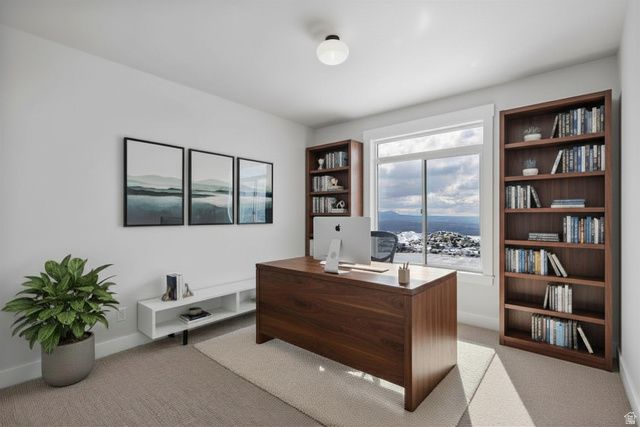 656 E MOUNTAIN RD, North Ogden, UT 84414