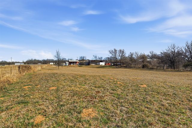 10669B Mineral Wells Highway, Weatherford, TX 76088