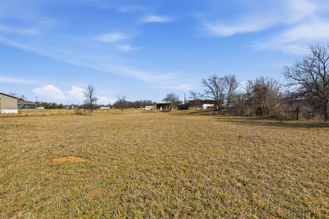 10669B Mineral Wells Highway, Weatherford, TX 76088