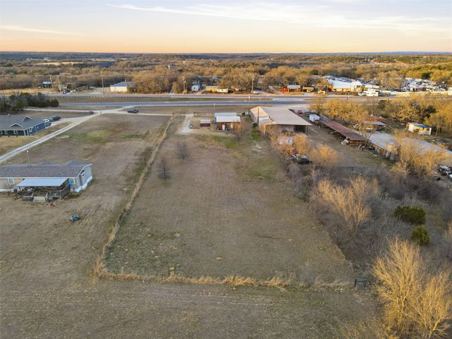 10669B Mineral Wells Highway, Weatherford, TX 76088