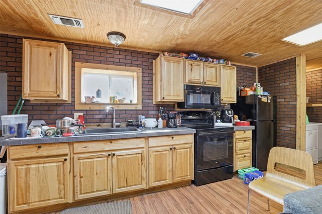 10669B Mineral Wells Highway, Weatherford, TX 76088