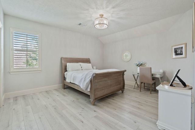 7603 Hogan Bridge Court, Spring, TX 77389