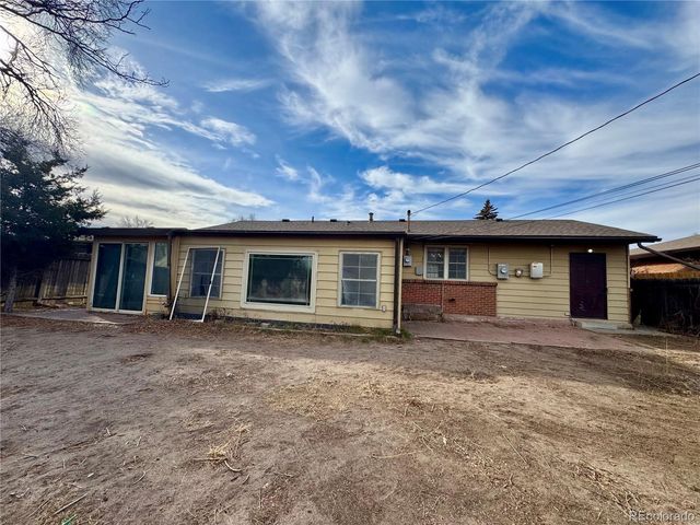 1805 Couch Place, Colorado Springs, CO 80911