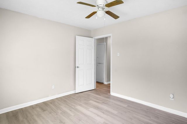 5404 Lorraine Drive, Baytown, TX 77521