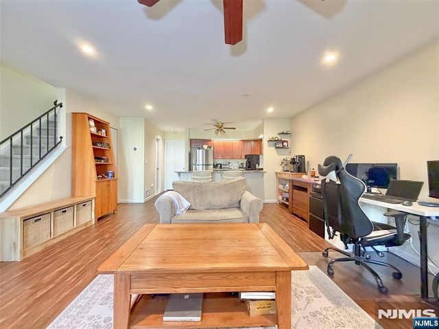 403 River Renaissance A03, East Rutherford, NJ 07073