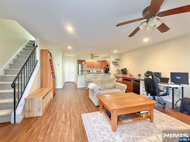 403 River Renaissance A03, East Rutherford, NJ 07073
