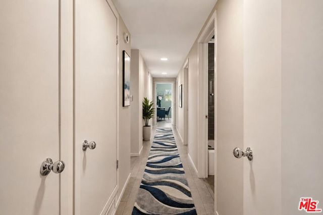2657 Zorada Drive, Los Angeles, CA 90046