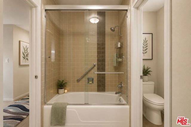2657 Zorada Drive, Los Angeles, CA 90046