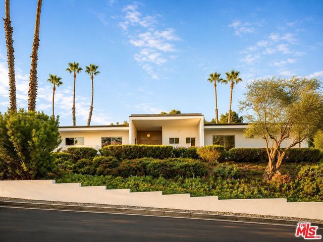 2657 Zorada Drive, Los Angeles, CA 90046