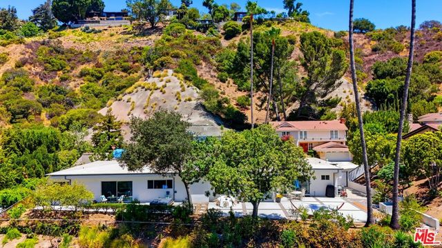 2657 Zorada Drive, Los Angeles, CA 90046