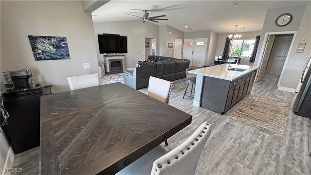 581 East Jaybird Street, Pahrump, NV 89048