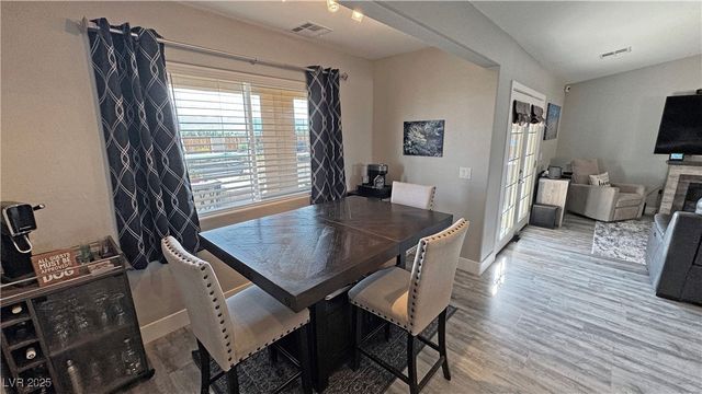 581 East Jaybird Street, Pahrump, NV 89048