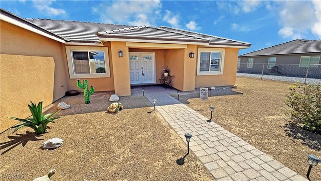 581 East Jaybird Street, Pahrump, NV 89048