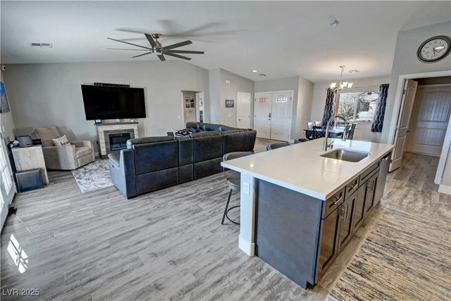 581 East Jaybird Street, Pahrump, NV 89048