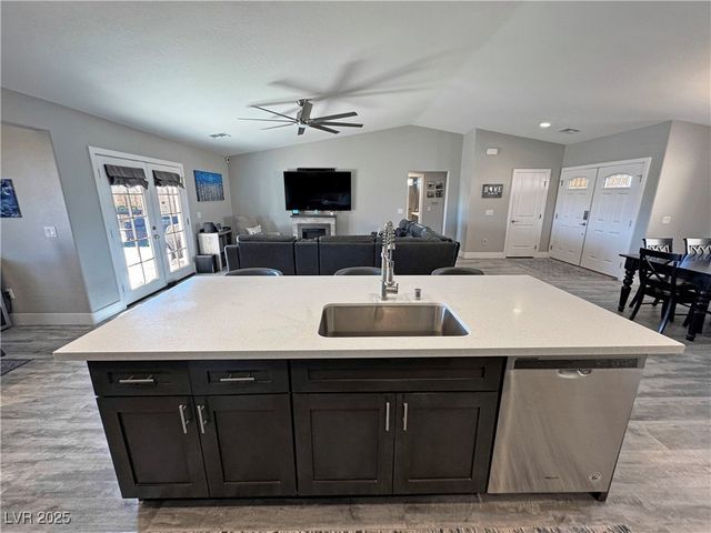 581 East Jaybird Street, Pahrump, NV 89048