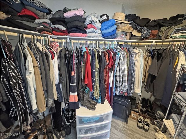 581 East Jaybird Street, Pahrump, NV 89048