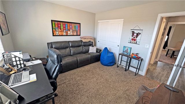 581 East Jaybird Street, Pahrump, NV 89048