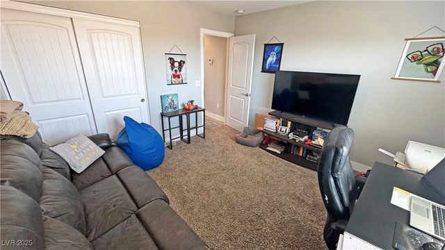 581 East Jaybird Street, Pahrump, NV 89048