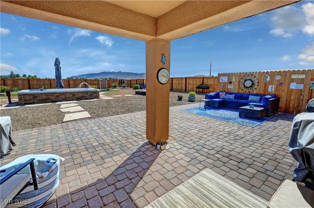 581 East Jaybird Street, Pahrump, NV 89048