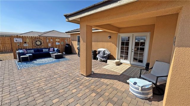 581 East Jaybird Street, Pahrump, NV 89048