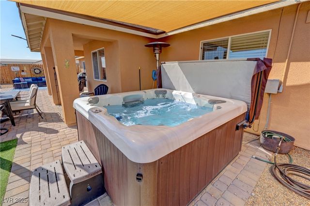 581 East Jaybird Street, Pahrump, NV 89048