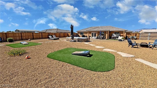 581 East Jaybird Street, Pahrump, NV 89048