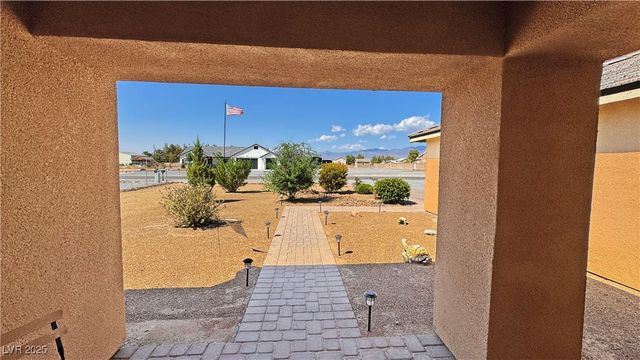 581 East Jaybird Street, Pahrump, NV 89048