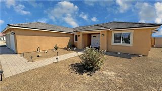 581 East Jaybird Street, Pahrump, NV 89048