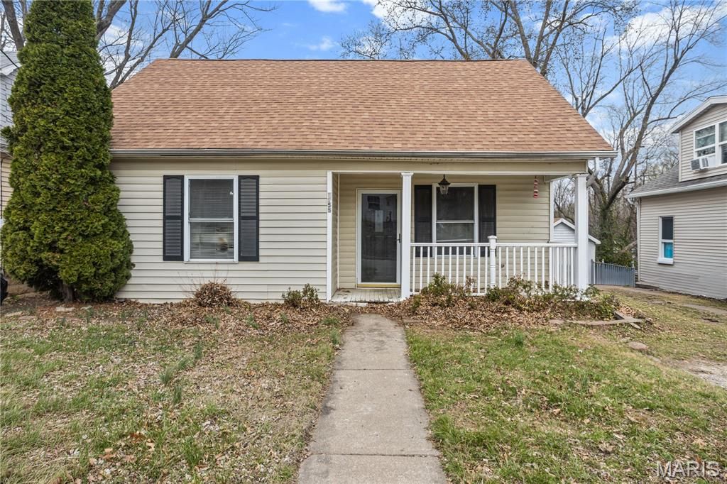 1155 Hall Street, St Charles, MO 63301