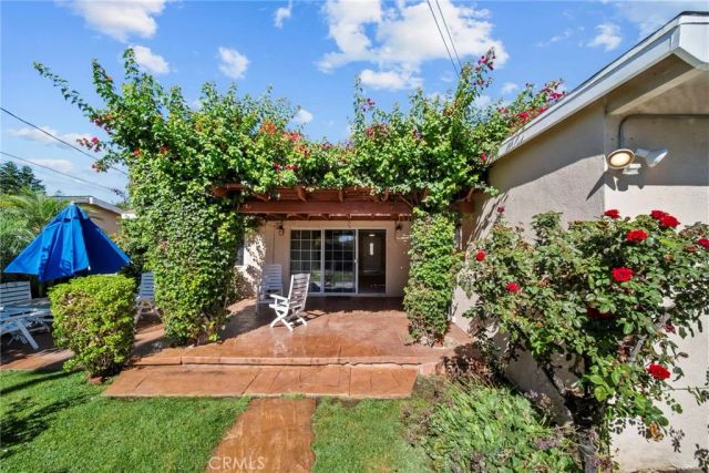8518 Fullbright Avenue, Winnetka, CA 91306